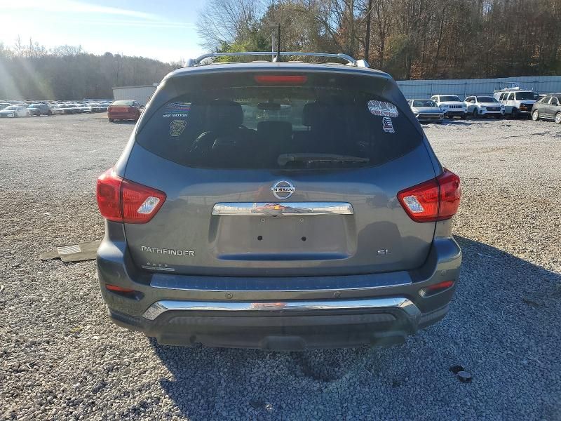 2018 Nissan Pathfinder s