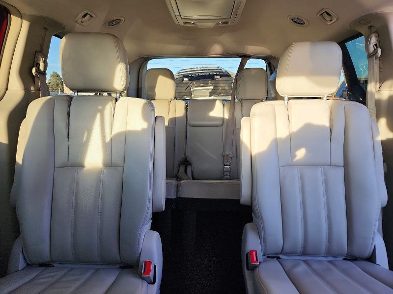2013 Chrysler Town & Country Touring