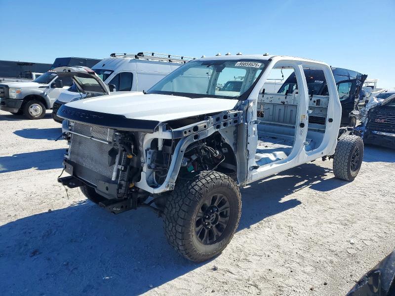 2022 Ford F350 Truck cab and Chassis