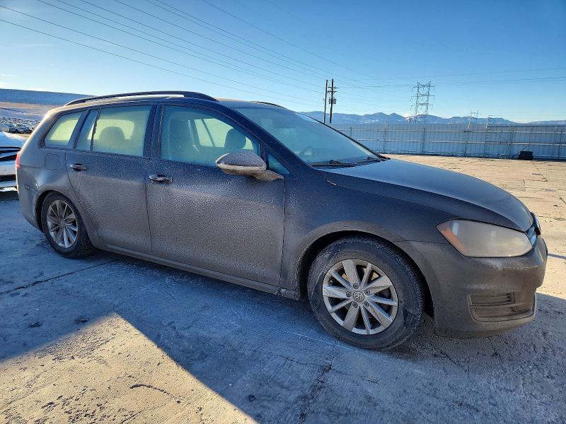 2016 Volkswagen Golf Sportwagen s