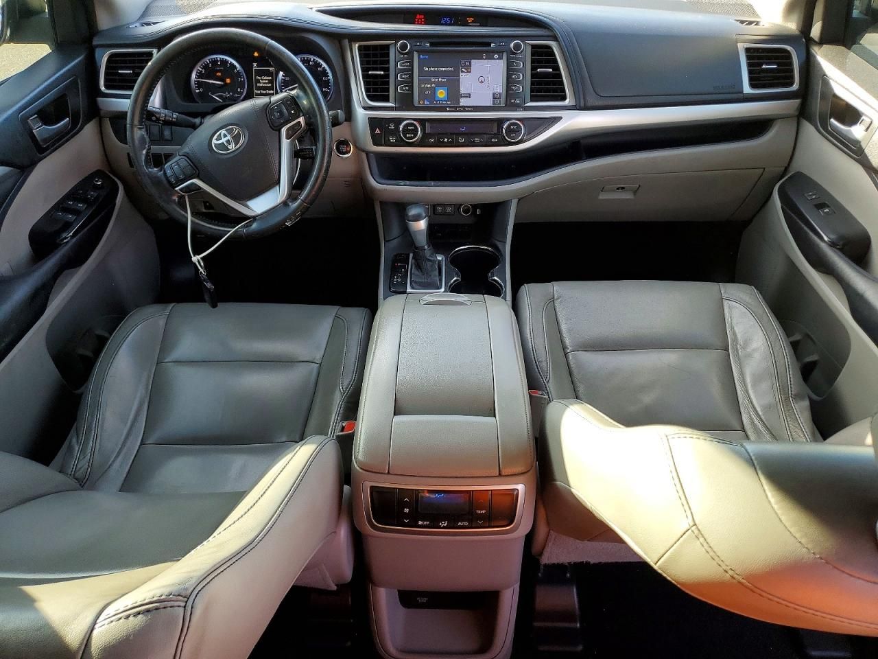 2017 Toyota Highlander se