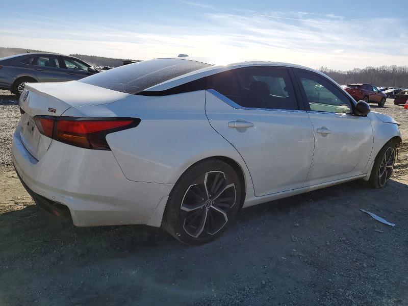 2024 Nissan Altima sr