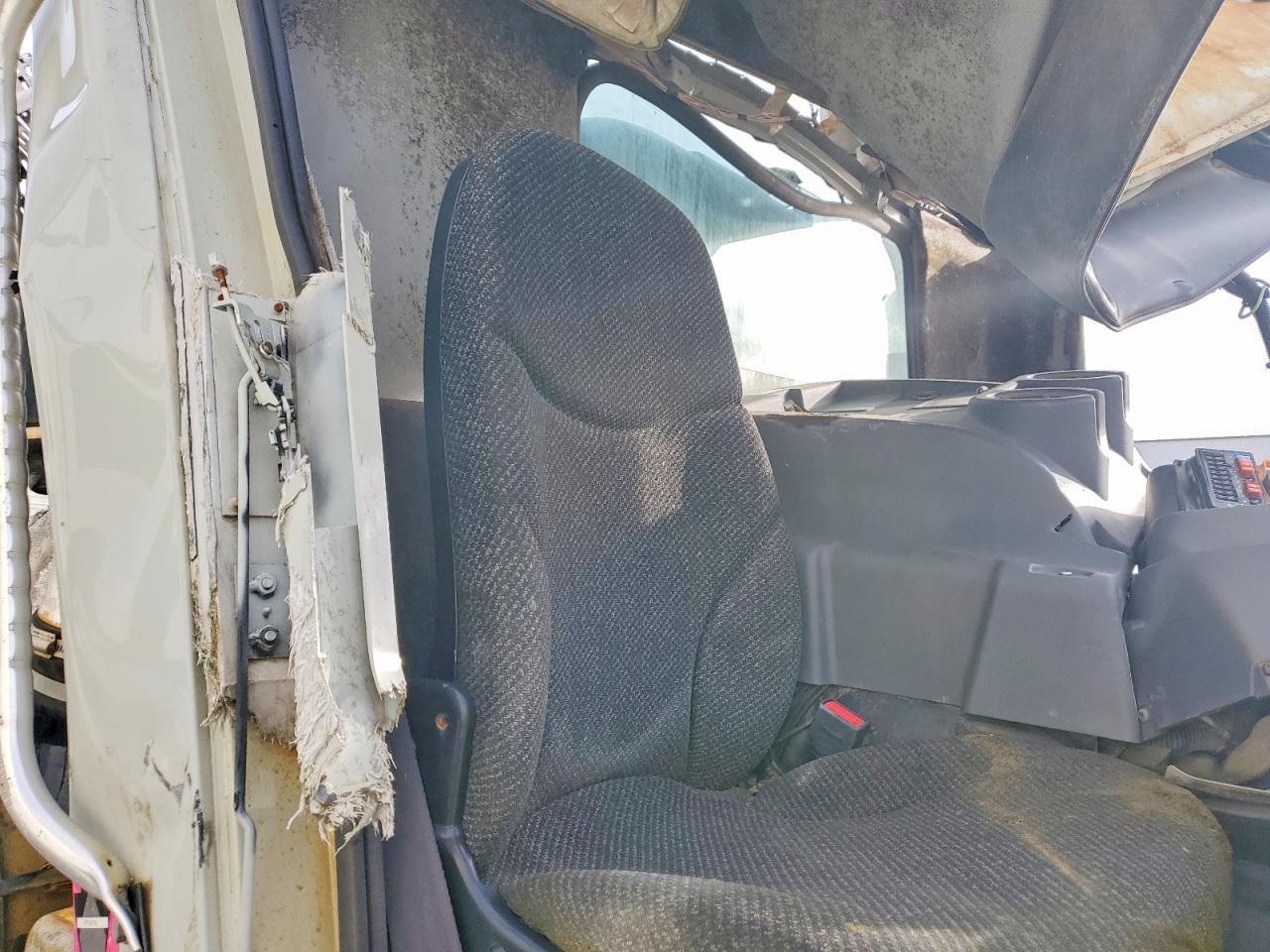 2018 Mack MRU613 Truck Cab AND Chassis