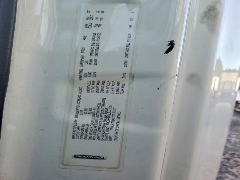 2018 Freightliner Cascadia 126 Semi Truck