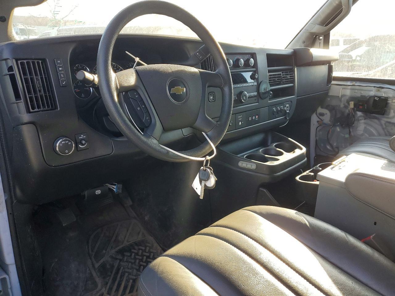2022 Chevrolet Express G2500
