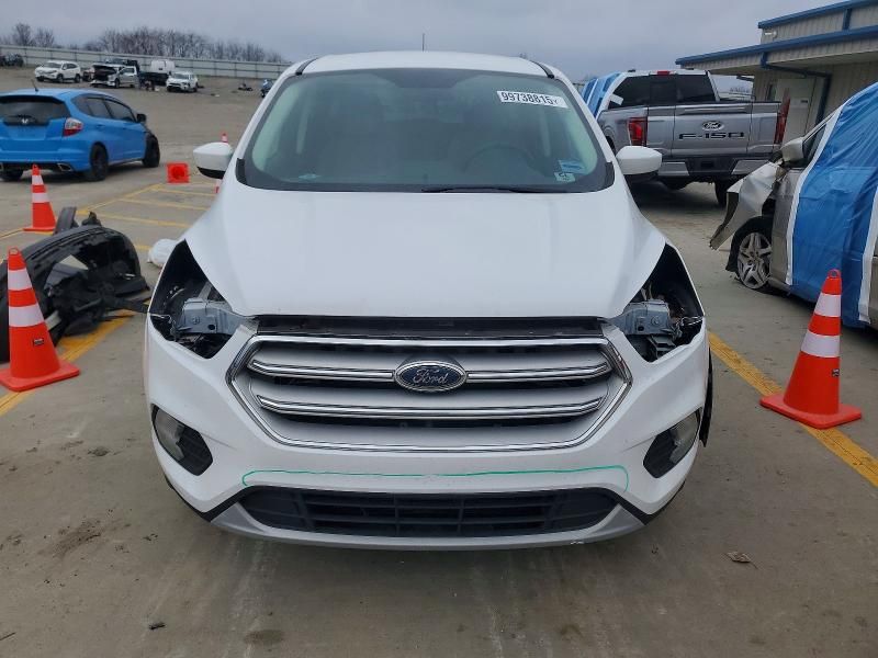 2019 Ford Escape se