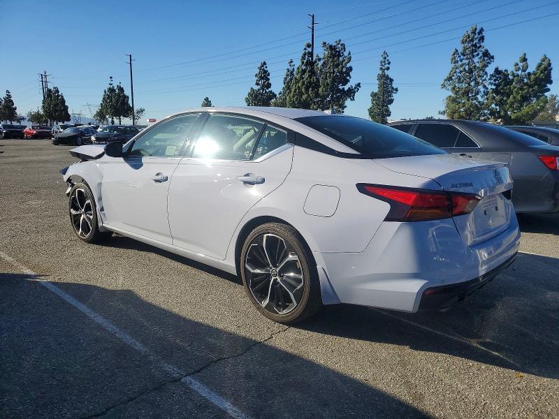 2024 Nissan Altima sr