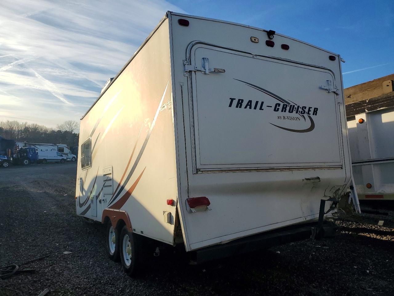 2009 R-Vision Trail Crui