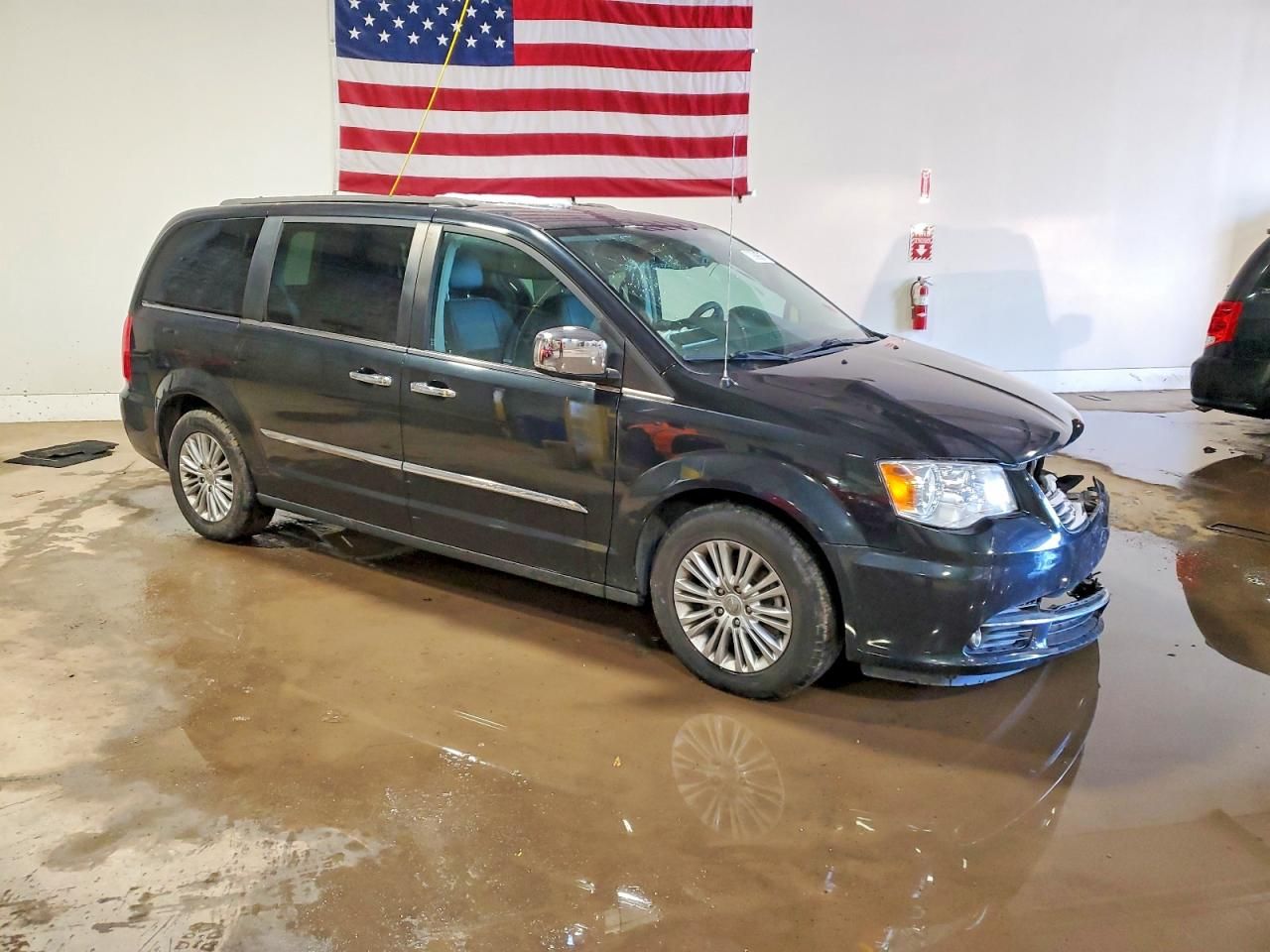 2015 Chrysler Town & Country Touring l