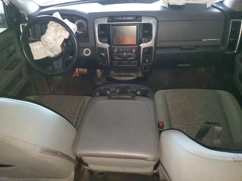 2016 Dodge Ram 1500 slt
