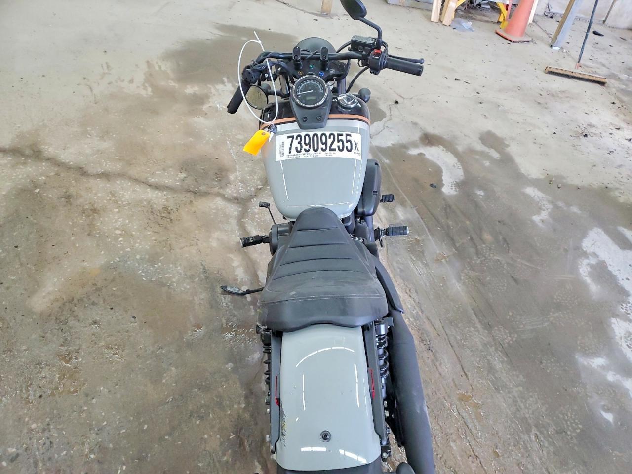 2024 Honda VT750 C2B