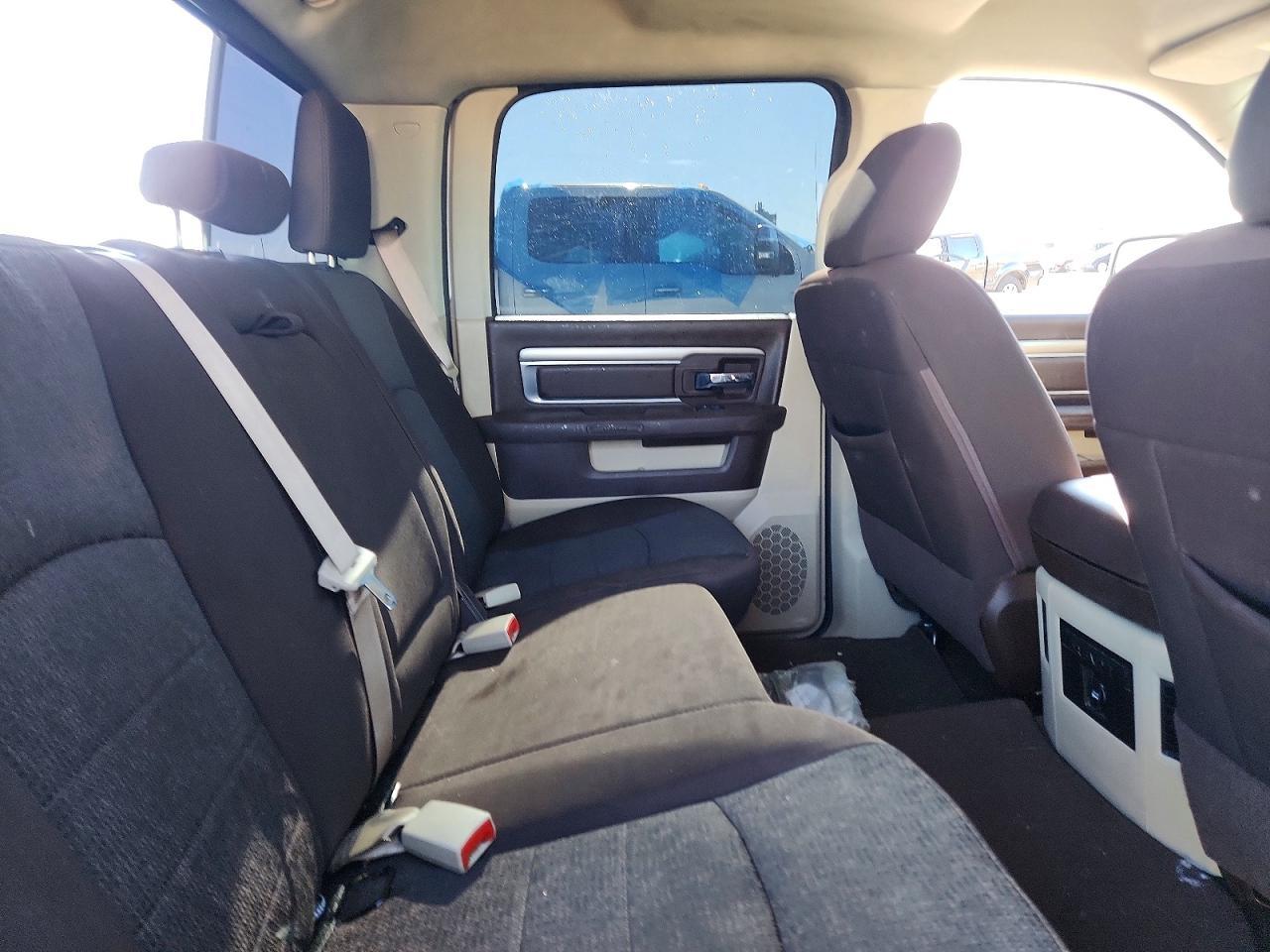2015 Dodge RAM 1500 SLT