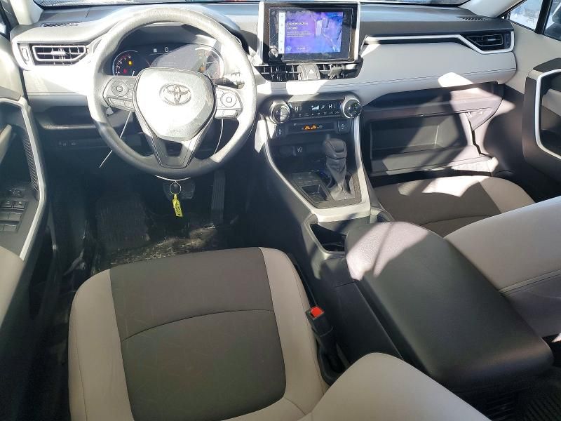 2025 Toyota Rav4 xle