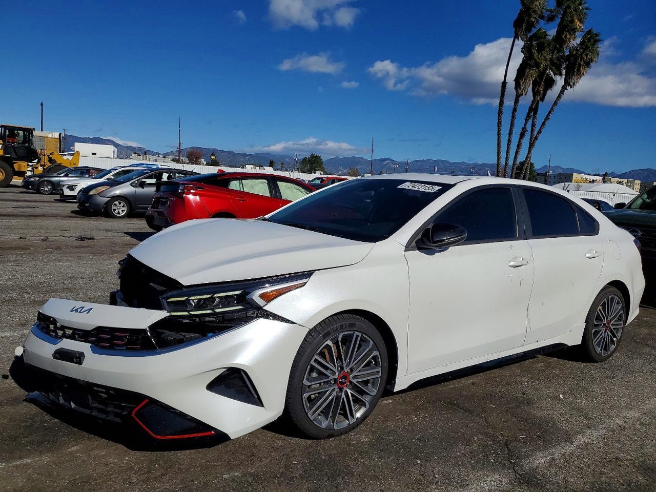 2023 KIA Forte gt