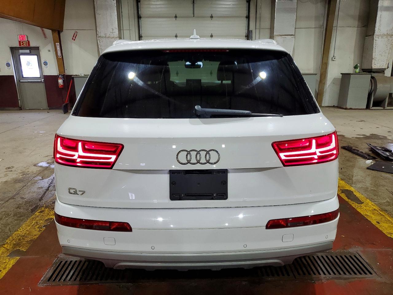 2019 Audi Q7 Premium Plus