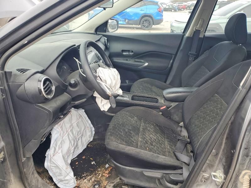 2021 Nissan Kicks sv