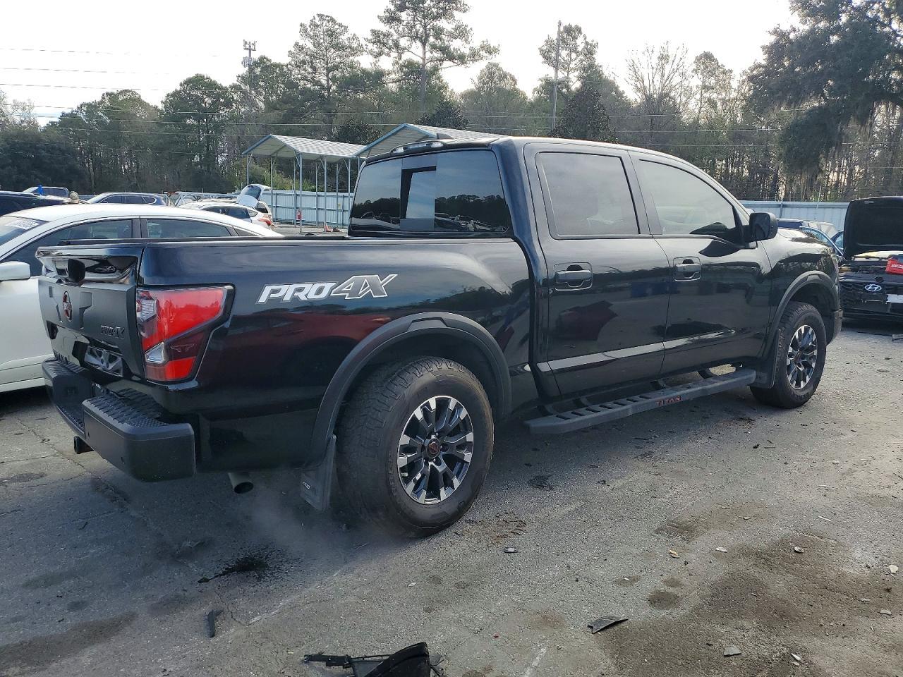 2024 Nissan Titan Pro-4x