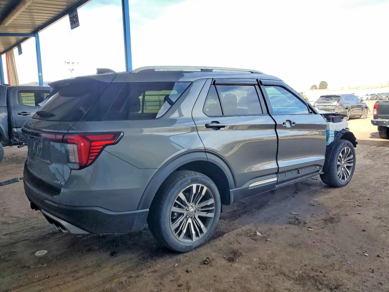 2025 Ford Explorer Platinum