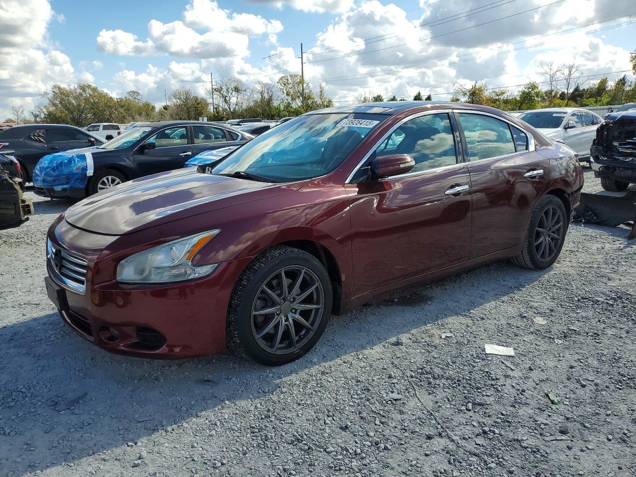 2013 Niss Maxima s