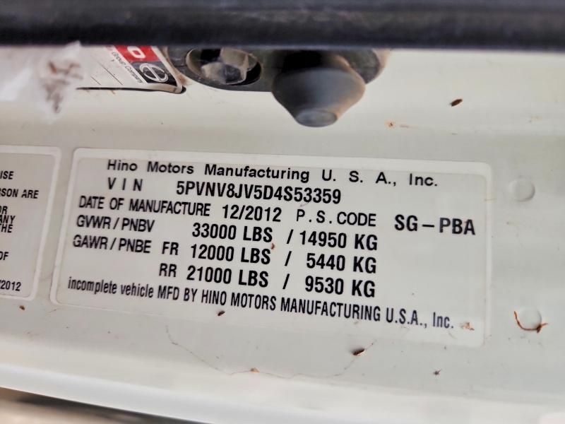 2013 Hino Hino 338-Semi Truck