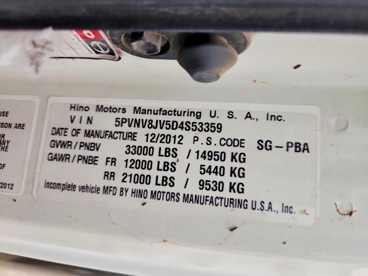 2013 Hino Hino 338-Semi Truck