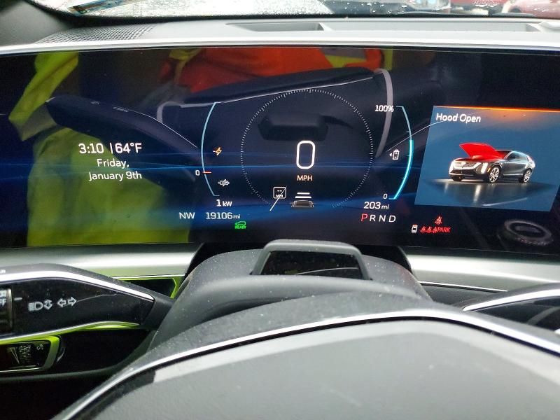 2024 Cadillac Lyriq Sport