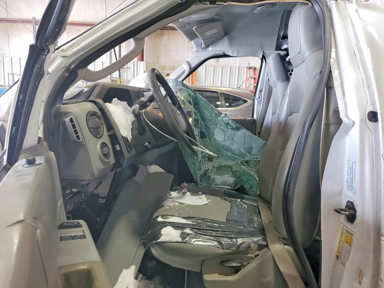 2010 Ford E250 Utility / Service Van