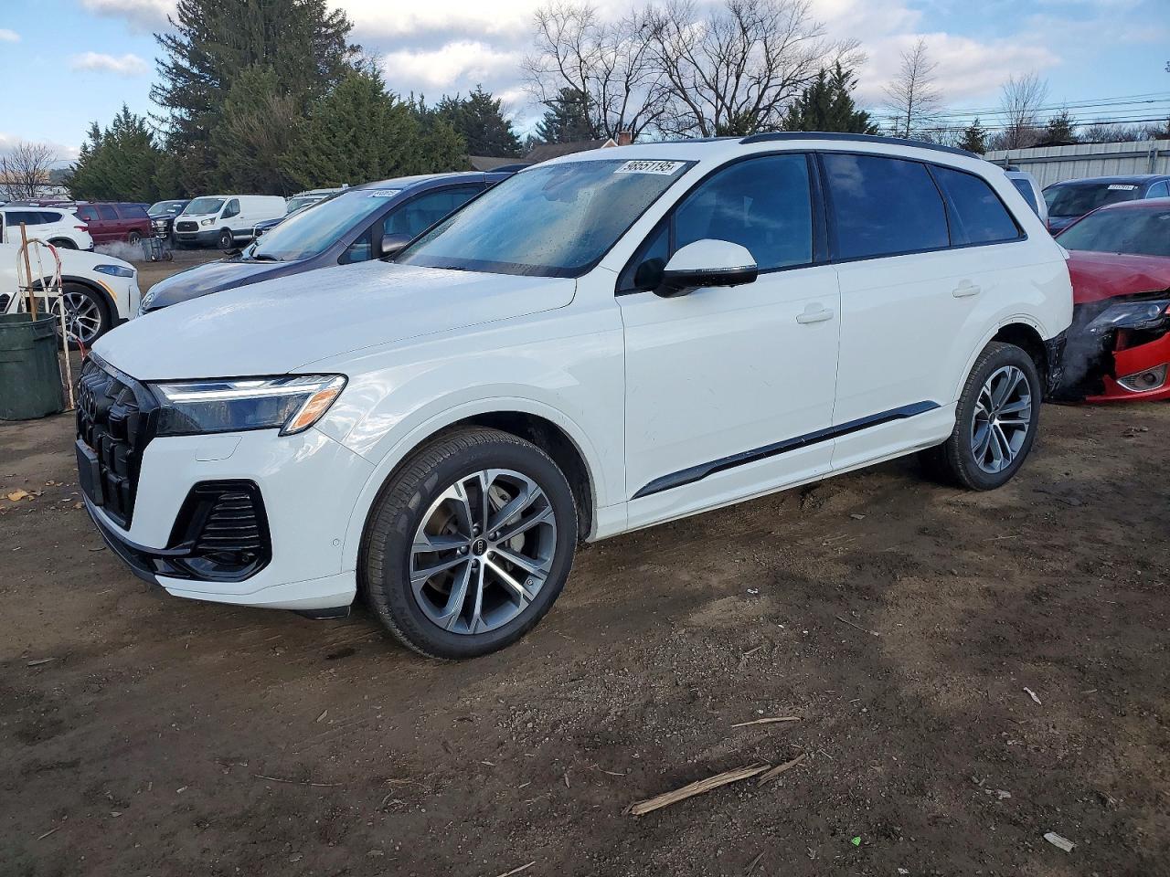 2025 Audi Q7 Premium