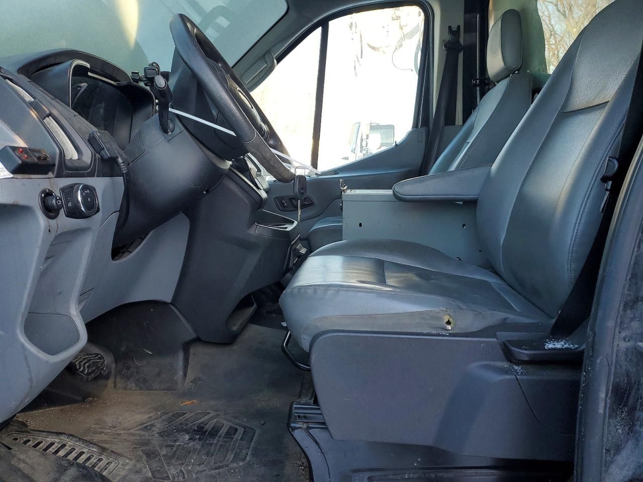 2017 Ford Transit BOX Truck