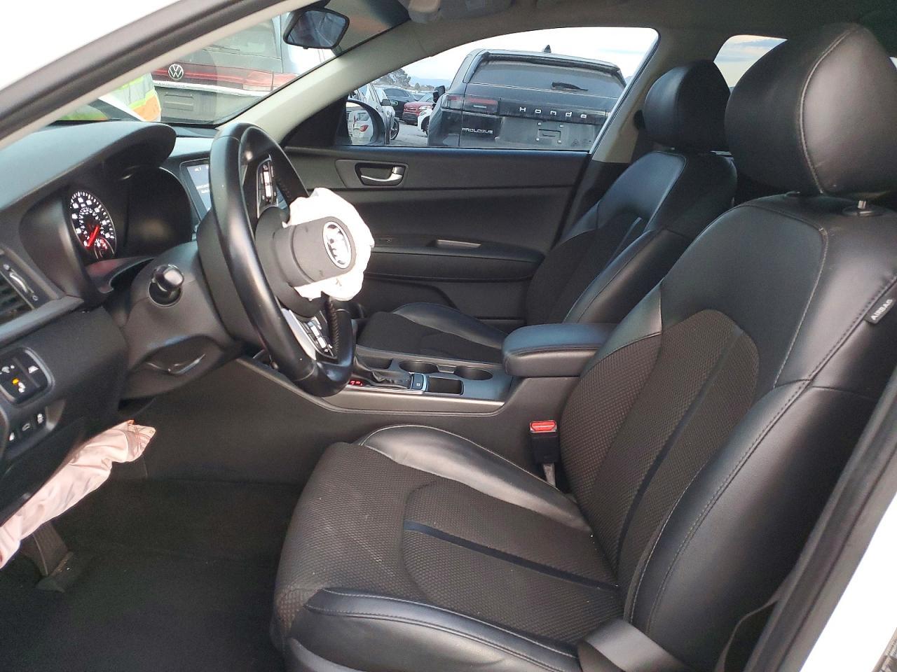 2020 KIA Optima s