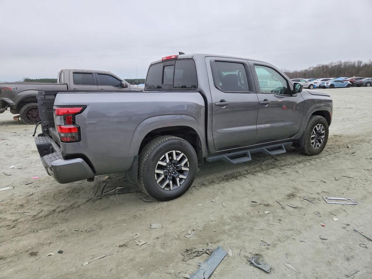 2022 Nissan Frontier s