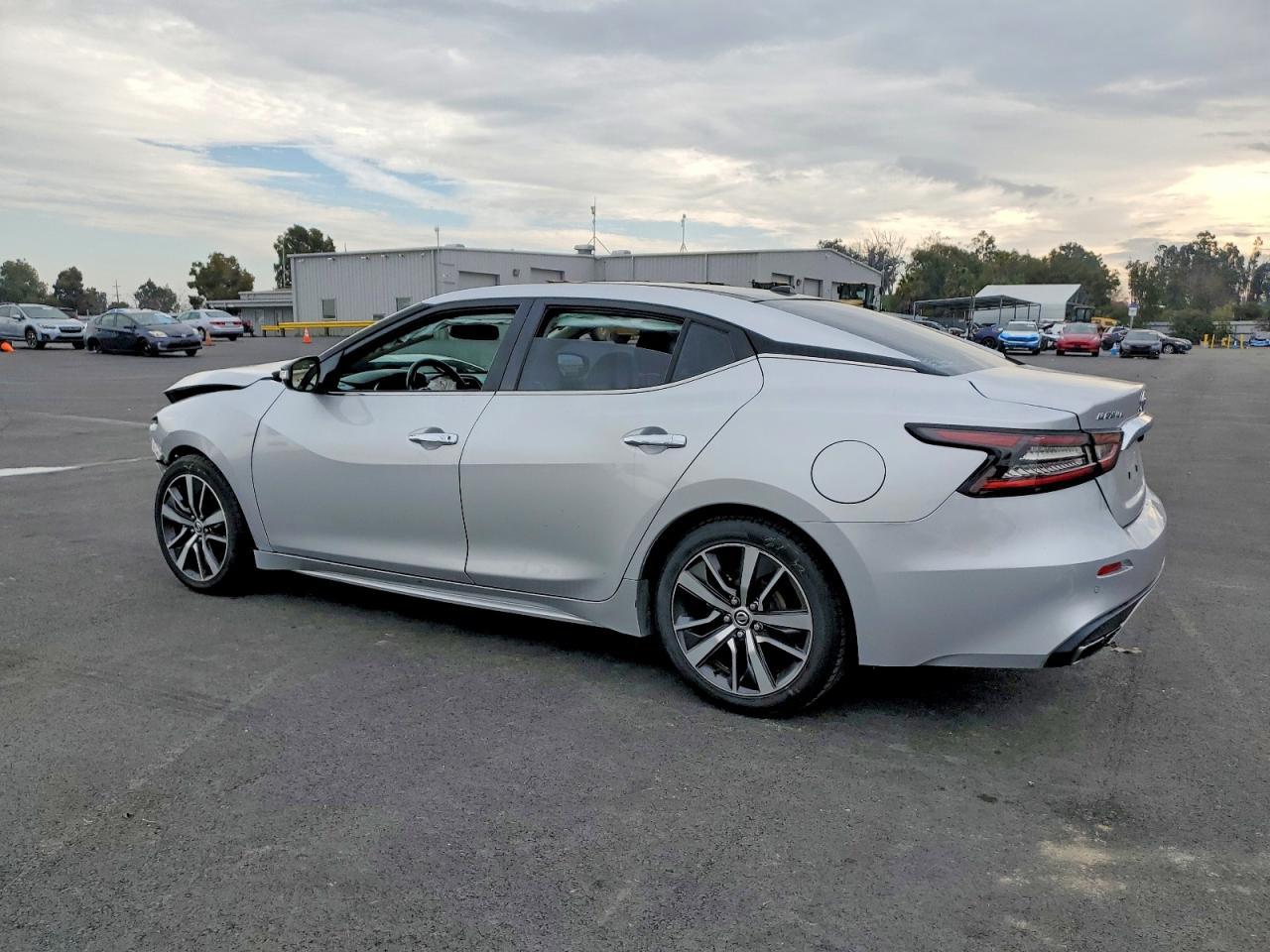 2019 Nissan Maxima s
