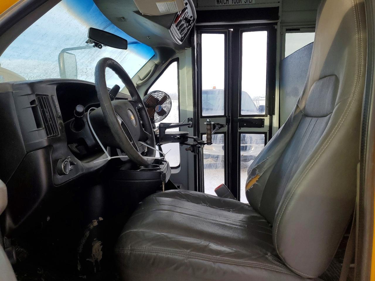 2011 Chev 2011 Thomas Minotour G3500-School Bus