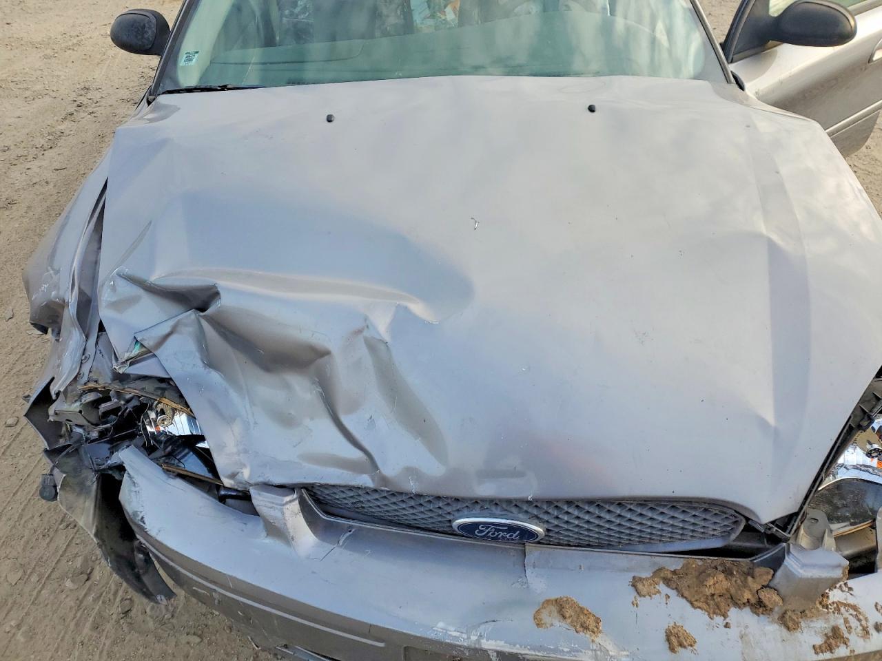 2006 Ford Taurus se