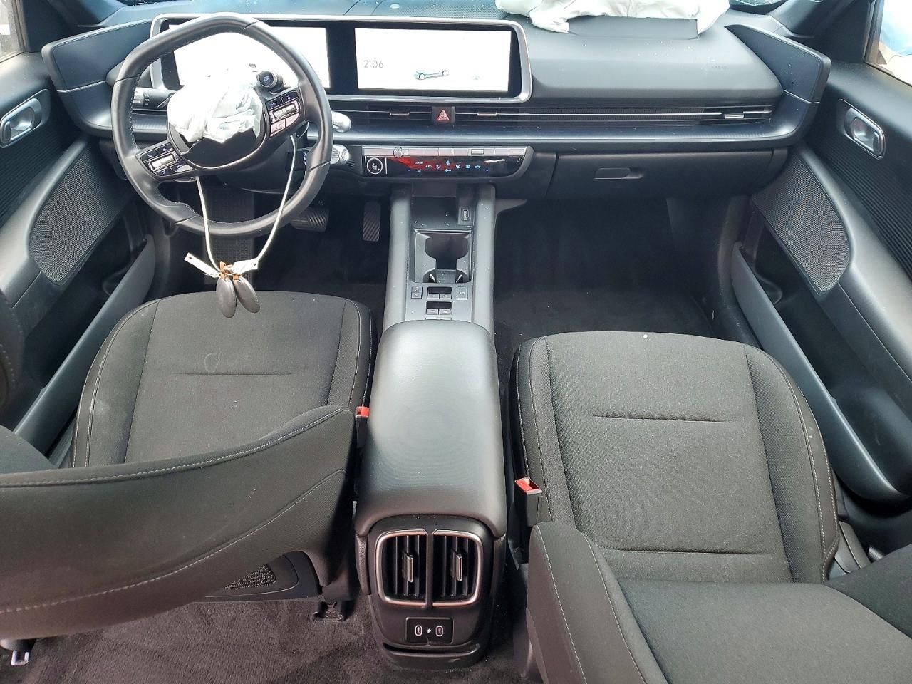 2024 Hyundai Ioniq 6 se