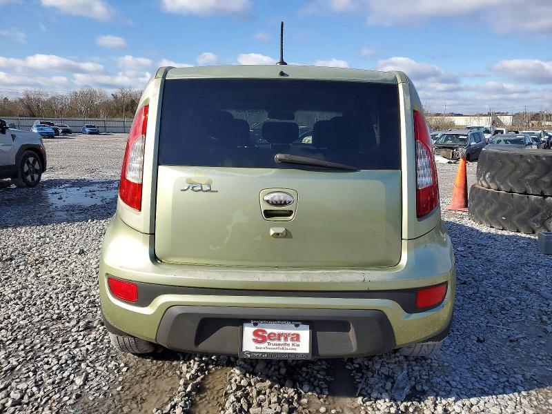 2013 KIA Soul +