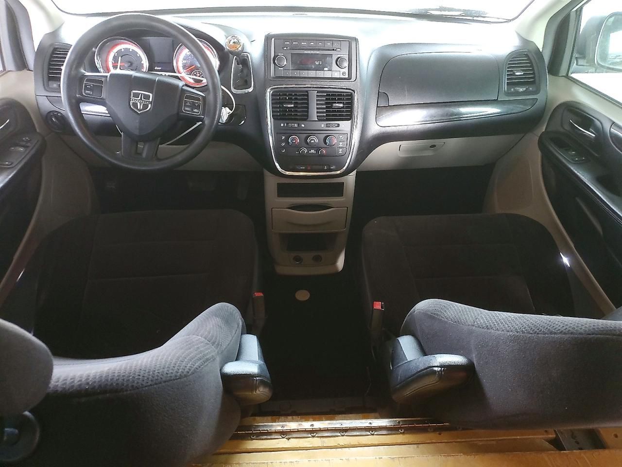2013 Dodge Grand Caravan se