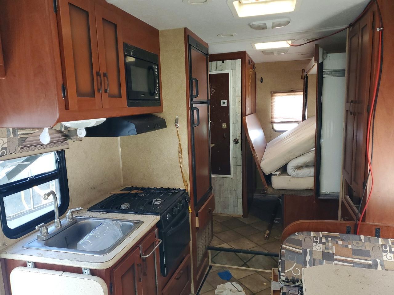 2012 Chev Rolet Express Recreational Vehicle