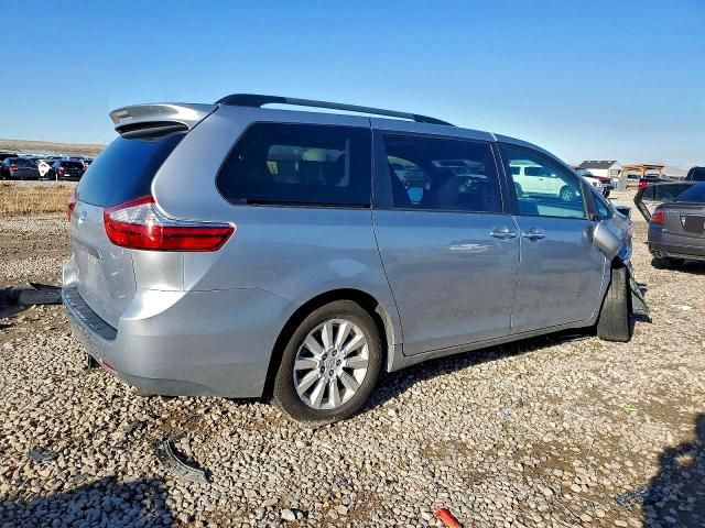 2015 Toyota Sienna xle