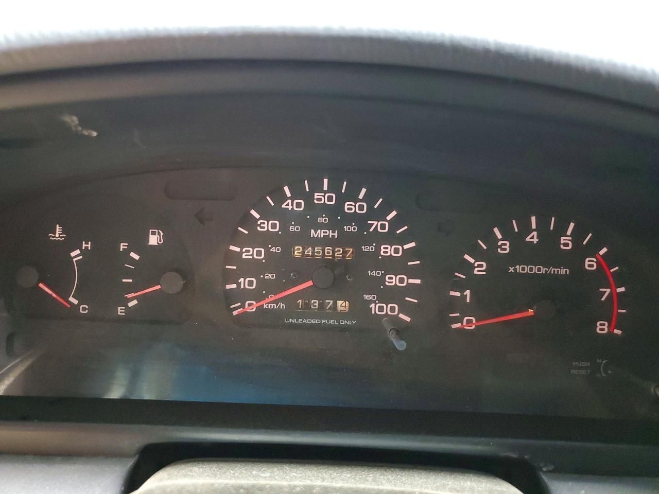 1994 Nissan Pathfinder le