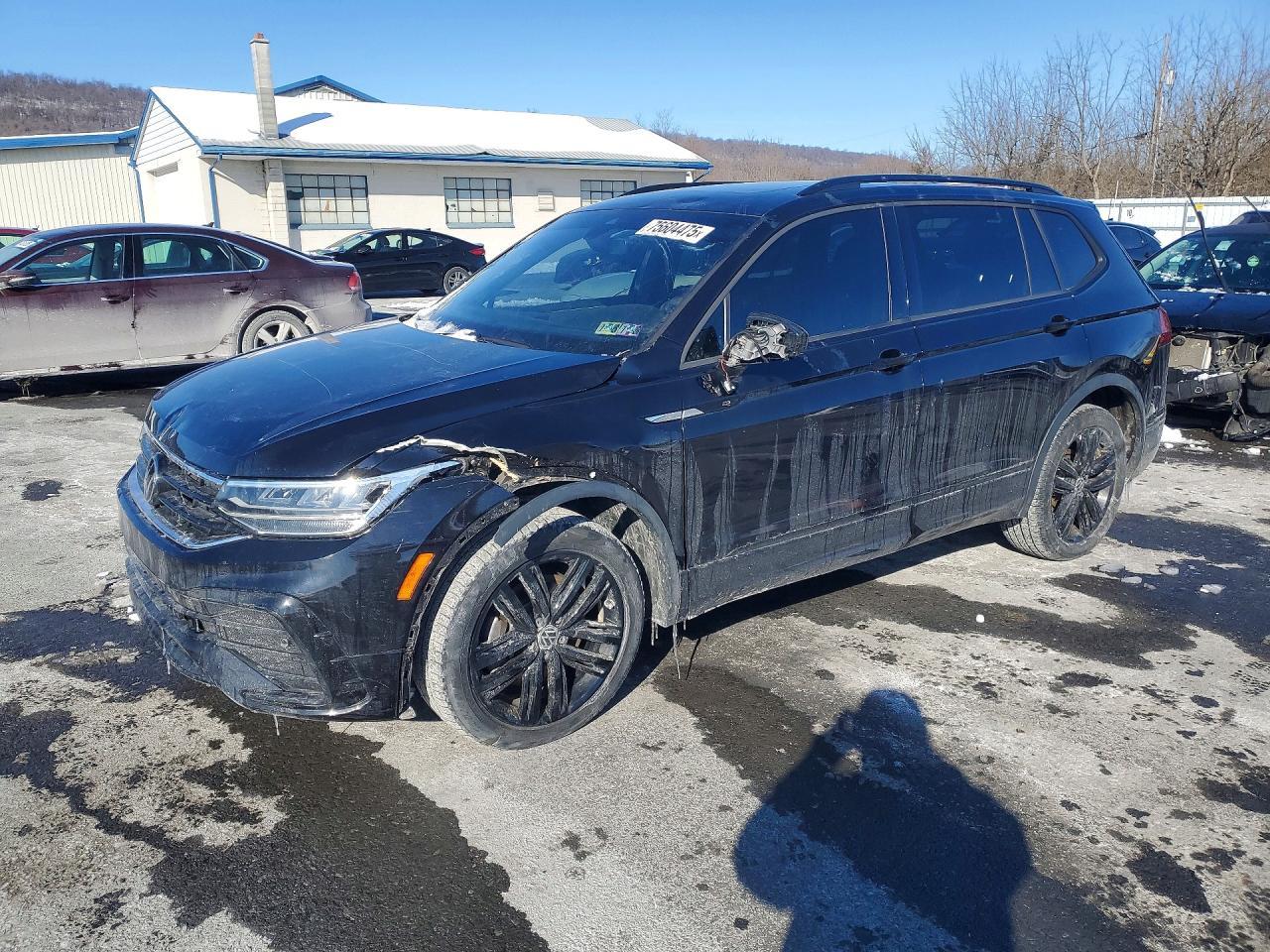 2022 Volkswagen Tiguan se R-line Black