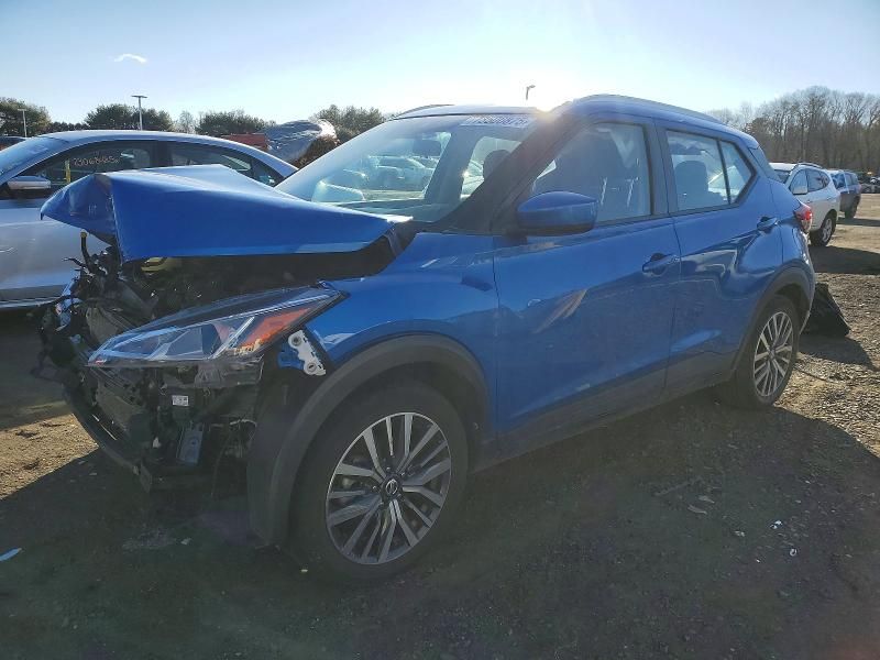 2021 Nissan Kicks sv