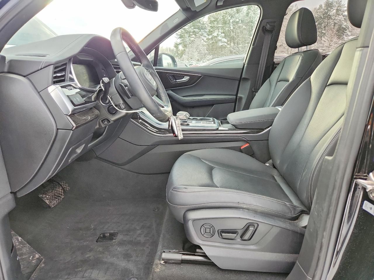 2025 Audi Q7 Premium Plus