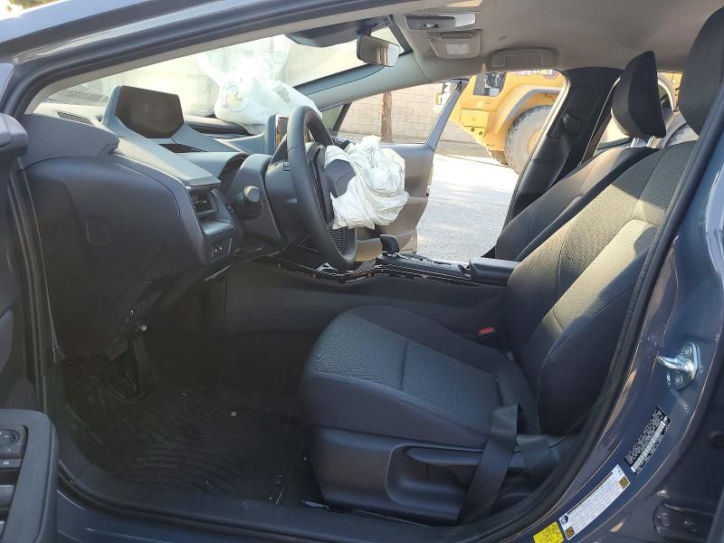 2026 Toyota Prius le