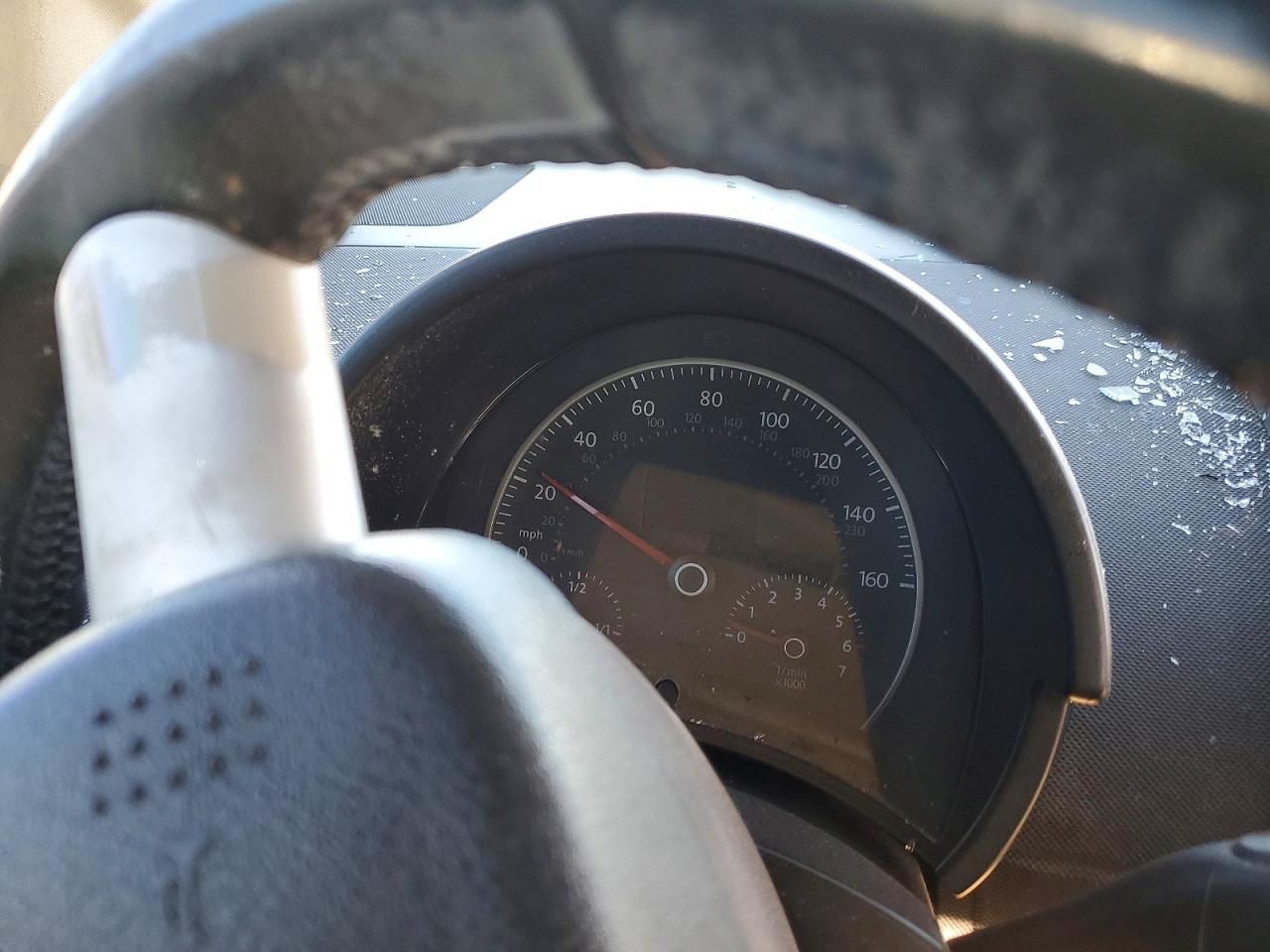 2009 Volkswagen New Beetle s