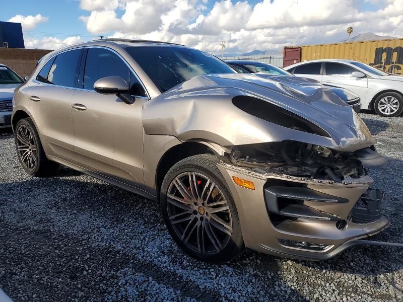 2017 Porsche Macan Turbo