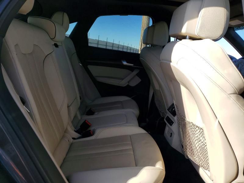 2021 Audi Q5 Sportback Prestige