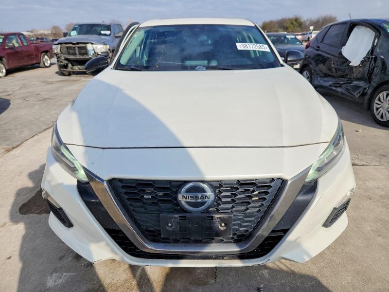 2020 Nissan Altima 2.5 sr