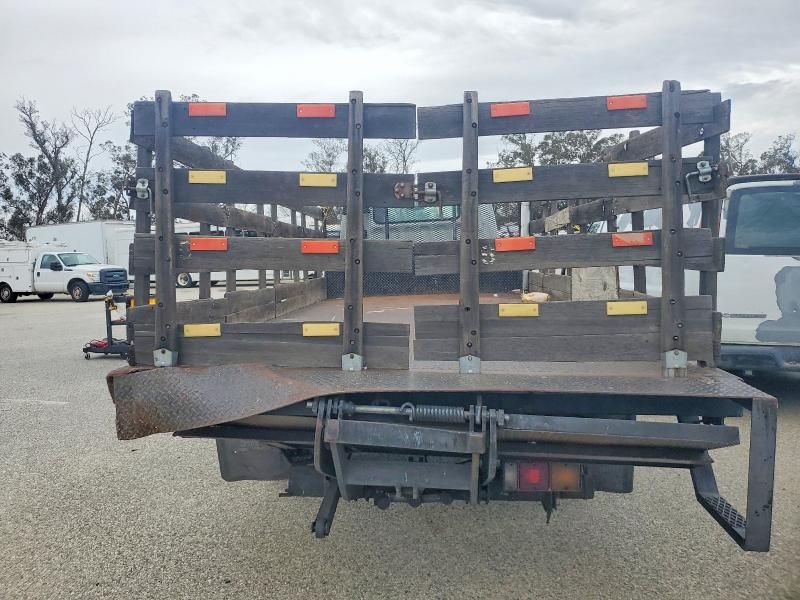 2000 Mitsubishi Fuso Truck OF America INC FH 211