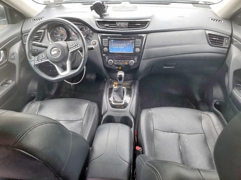 2017 Nissan Rogue sv